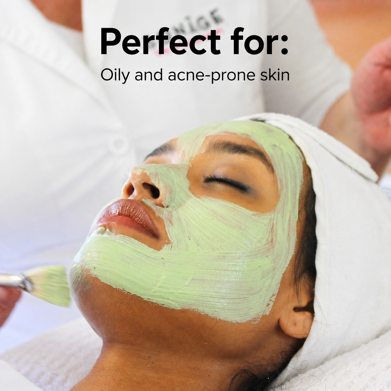 Mineral Rich Clay Mask To Unclog And Purify Pores